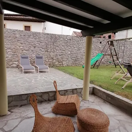 El Jardin De Aleyda, Vv Vacacional Llanes