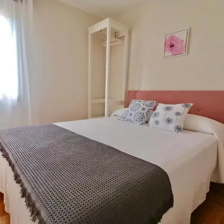 El Jardin De Aleyda, Vv Vacacional Feriehus Llanes